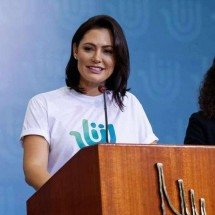 'Não possuo relação próxima há 18 anos', diz Michelle sobre tio investigado