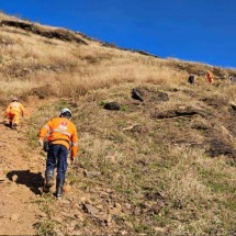 Homem cai de 6 metros de altura em serra e resgate leva duas horas em Minas - Divulgação/Sevor-MG