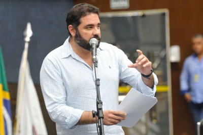 'Esse debate [ideológico] nacional vai continuar, é uma realidade não só de BH, mas do Brasil. Tudo que gera visibilidade e engajamento em rede social acaba ganhando muita força no parlamento', diz Bruno Miranda (PDT)
Líder da PBH na Câmara Municipal -  (crédito: GLADYSTON RODRIGUES/EM/D.A. PRESS)