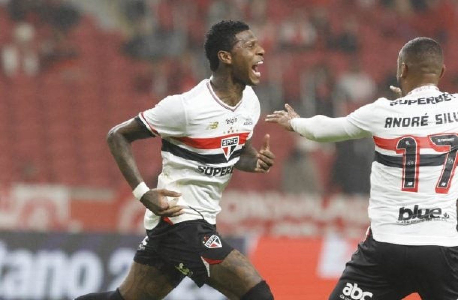 Arboleda enaltece mudança de cabeça do São Paulo após chegada de Crespo