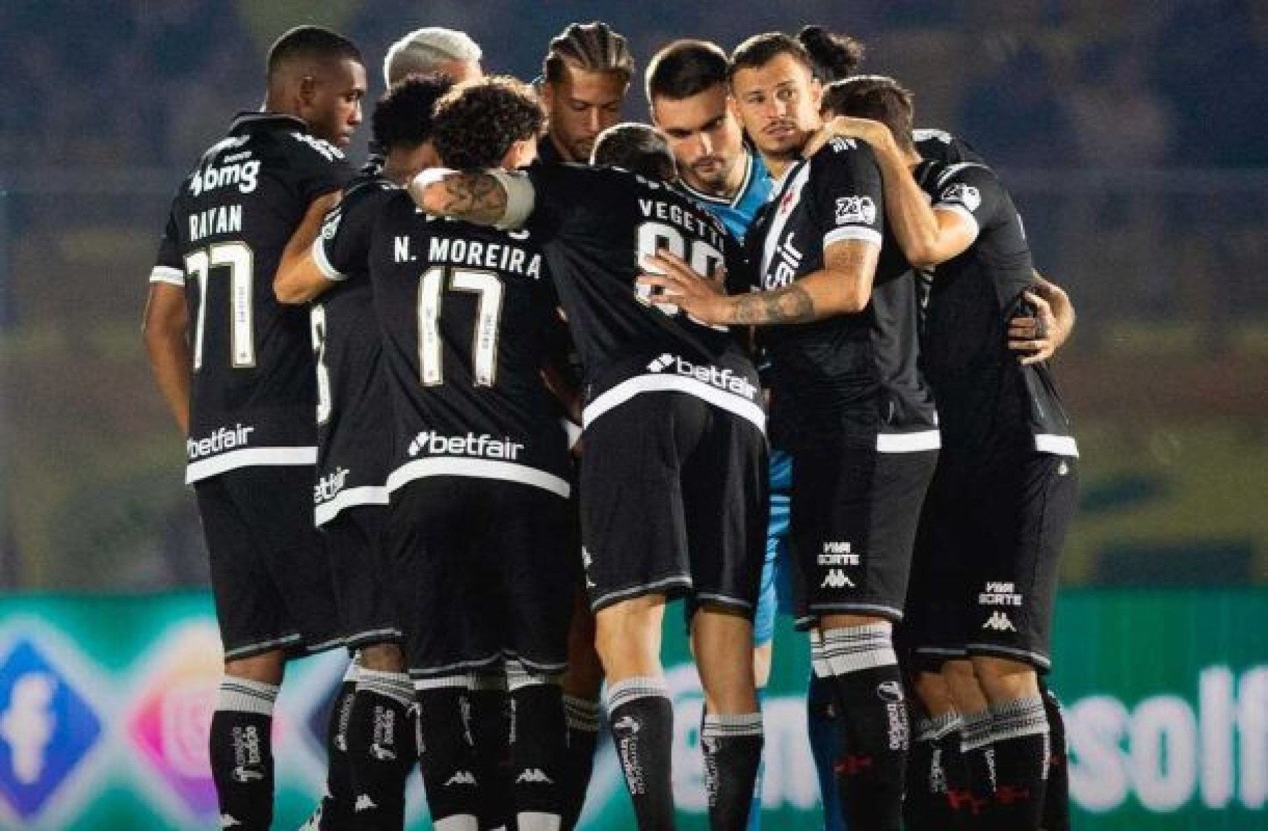 Vasco terá voltas de Jardim e Paulo Henrique, mas perde Lucas Piton Vasco terá voltas de Jardim e Paulo Henrique, mas perde Lucas Piton