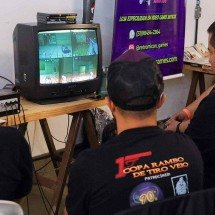 Torneio de jogos antigos reúne fãs no bairro Dona Clara, em BH - Caroline Ede