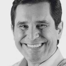 Aos 64 anos, morre o locutor Bob Floriano - Tupi - Pablo Oliveira