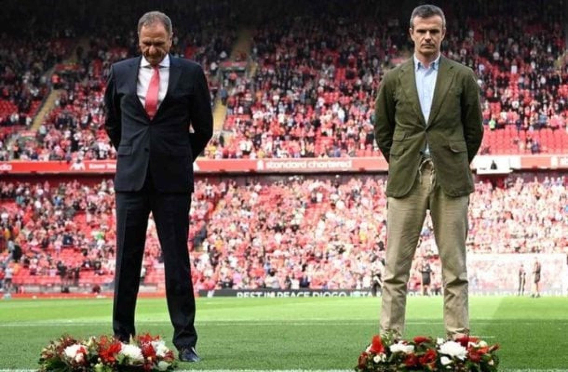 Liverpool goleia o Athletic Bilbao e presta homenagem a Diogo Jota Liverpool goleia o Athletic Bilbao e presta homenagem a Diogo Jota