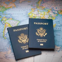 Passaporte vencido: o que fazer e quando é possível embarcar mesmo assim