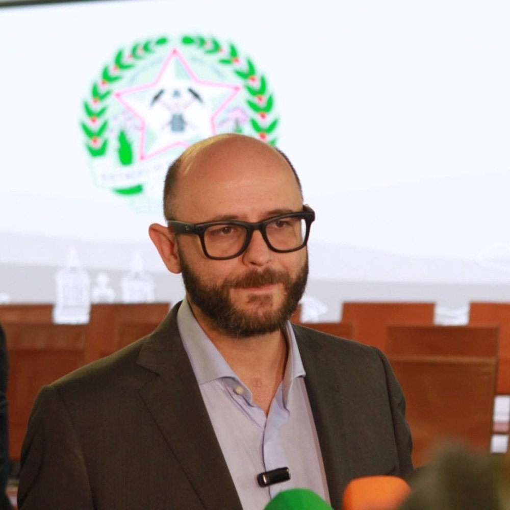 Minas Gerais Education Secretary Removed from Office: Key Details