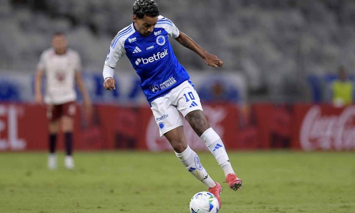 A Raposa conta com o futebol técnico do meia-atacante Matheus Pereira para superar o CRB e avançar para as quartas de final da Copa do Brasil -  (crédito: DOUGLAS MAGNO / AFP – 9/4/25)