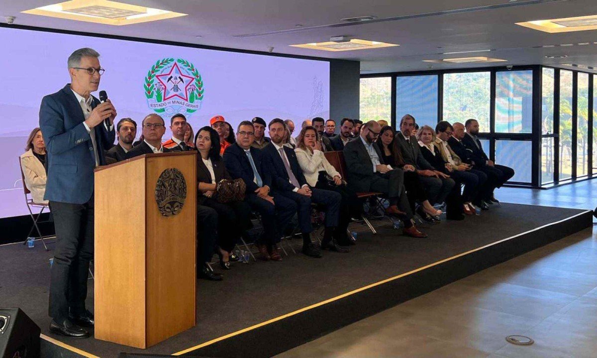 Durante a posse, Zema destacou a importância da educação e afirmou ter expectativas positivas com o novo secretário