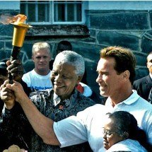 Mandela e o 5 de agosto: veja grandes lideranças da luta contra o racismo - Instagram @schwarzenegger
