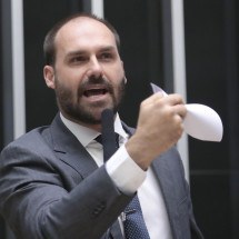 Eduardo Bolsonaro vai trabalhar por mais sanções de Trump: 'Um sacrifício' - Zeca Ribeiro / Câmara dos Deputados
