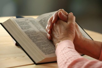 6 santos que você não fazia ideia que existiam