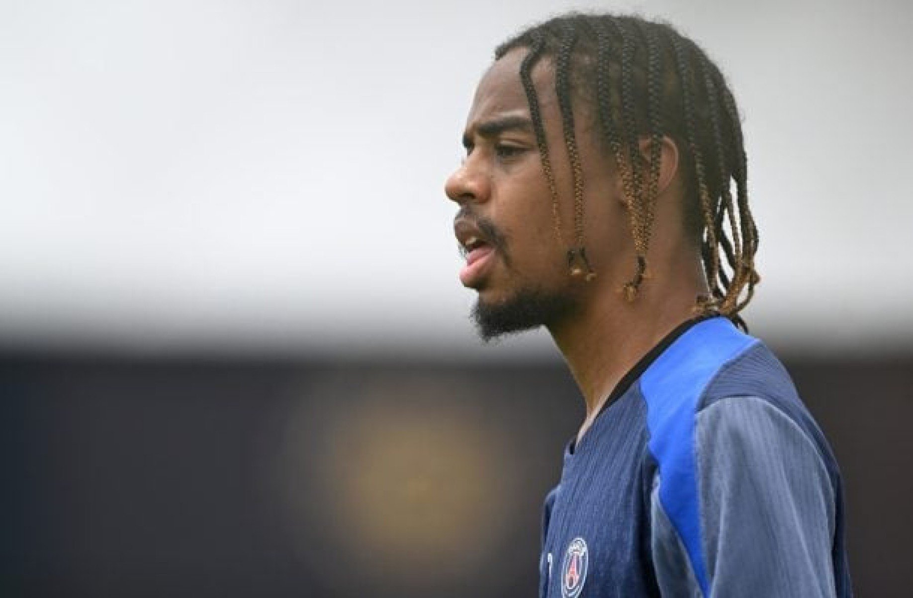 Liverpool considera alternativa a Isak e segue ativo no mercado