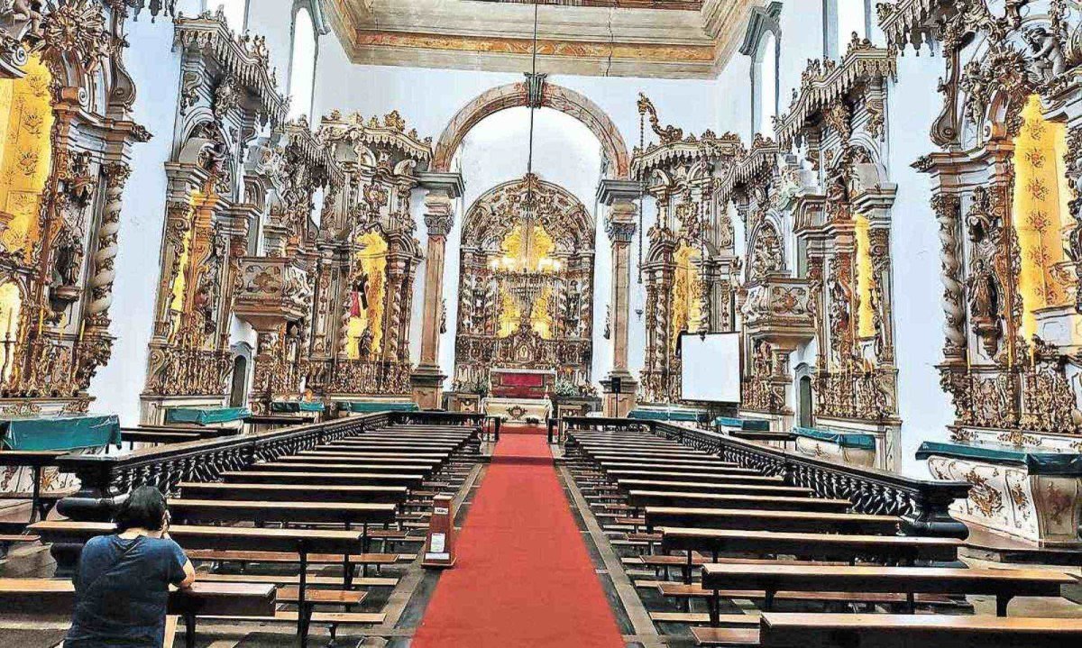 Interior da Matriz de Nossa Senhora do Bom Sucesso, joia do Barroco Mineiro -  (crédito: Hebert G. Soares Jr./Memorial da Arquidiocese de BH)