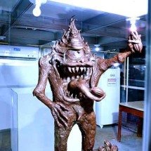 Estátua de chocolate do Mapinguari é quebrada e distribuída na Expoacre - - Divulgação SECOM