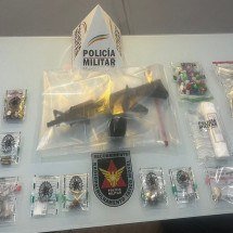 Ponto de delivery de drogas é desmantelado em Governador Valadares - PMMG