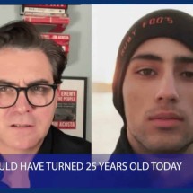 Jornalista entrevista 'clone' criado por IA de jovem morto em massacre - YouTube / Jim Acosta
