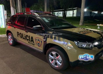 Policiais militares encontraram o agressor escondido atrás da caixa de energia do hospital -  (crédito: PMMG)