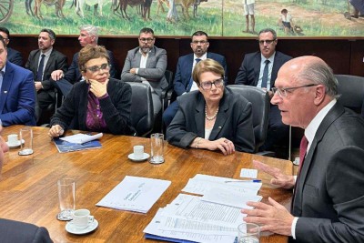 Reunião com Alckmin foi articulada pelas prefeitas Marília Campos (PT) e Margarida Salomão (PT), junto com a FNP -  (crédito: Keith Brauer/Prefeitura de Contagem)