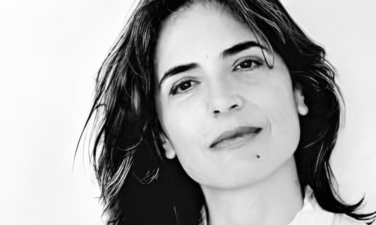 Anabela Mota Ribeiro, nascida em 1971 na cidade portuguesa de Trás os Montes: referências do Brasil incluem Machado de Assis, Cartola e Roberto Carlos -  (crédito: Estelle Valente/divulgação)