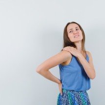 Dor no ombro pode ser sinal de alerta: quando procurar um especialista? - 8photo/FreePik