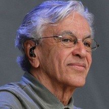 Caetano Veloso, 83 anos: ainda sentindo a perda de Preta Gil, cantor recebe homenagens - Secretaria de Cultura Cidade do México wiki commons 