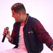 Dougllas Fernanddo vira a chave da carreira com forró e pagode - Barretos Studios