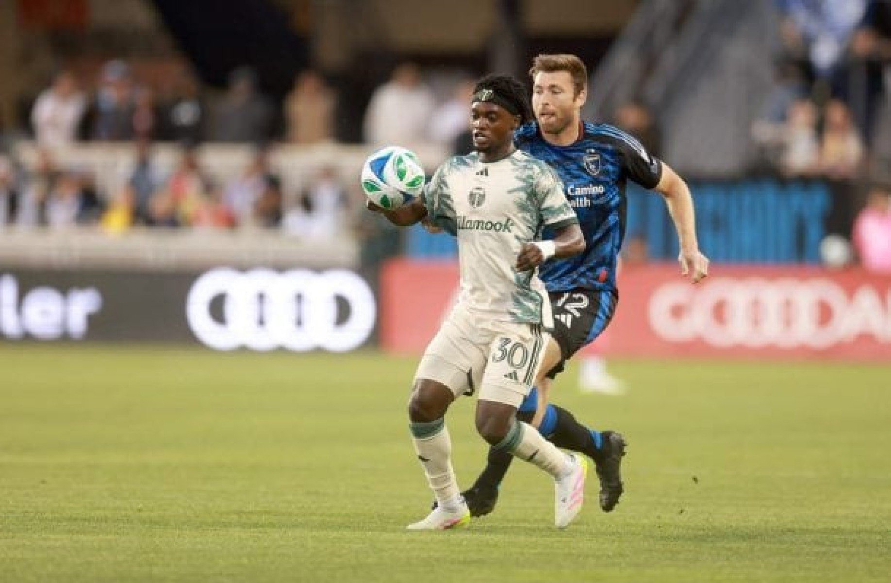 Fluminense aceita forma de pagamento e aguarda definição entre Santi Moreno e Portland