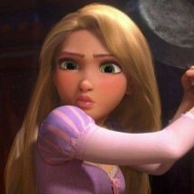 Princesa da Disney expõe encontro bizarro com fã com tatuagem estranha - Disney