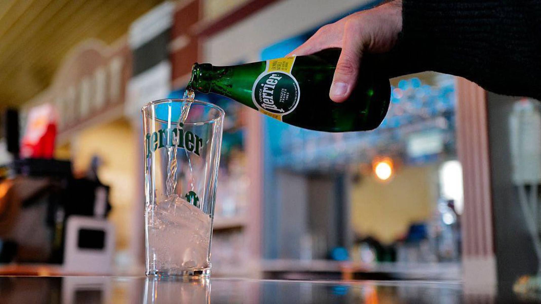 O escândalo da água mineral Perrier que preocupa a França