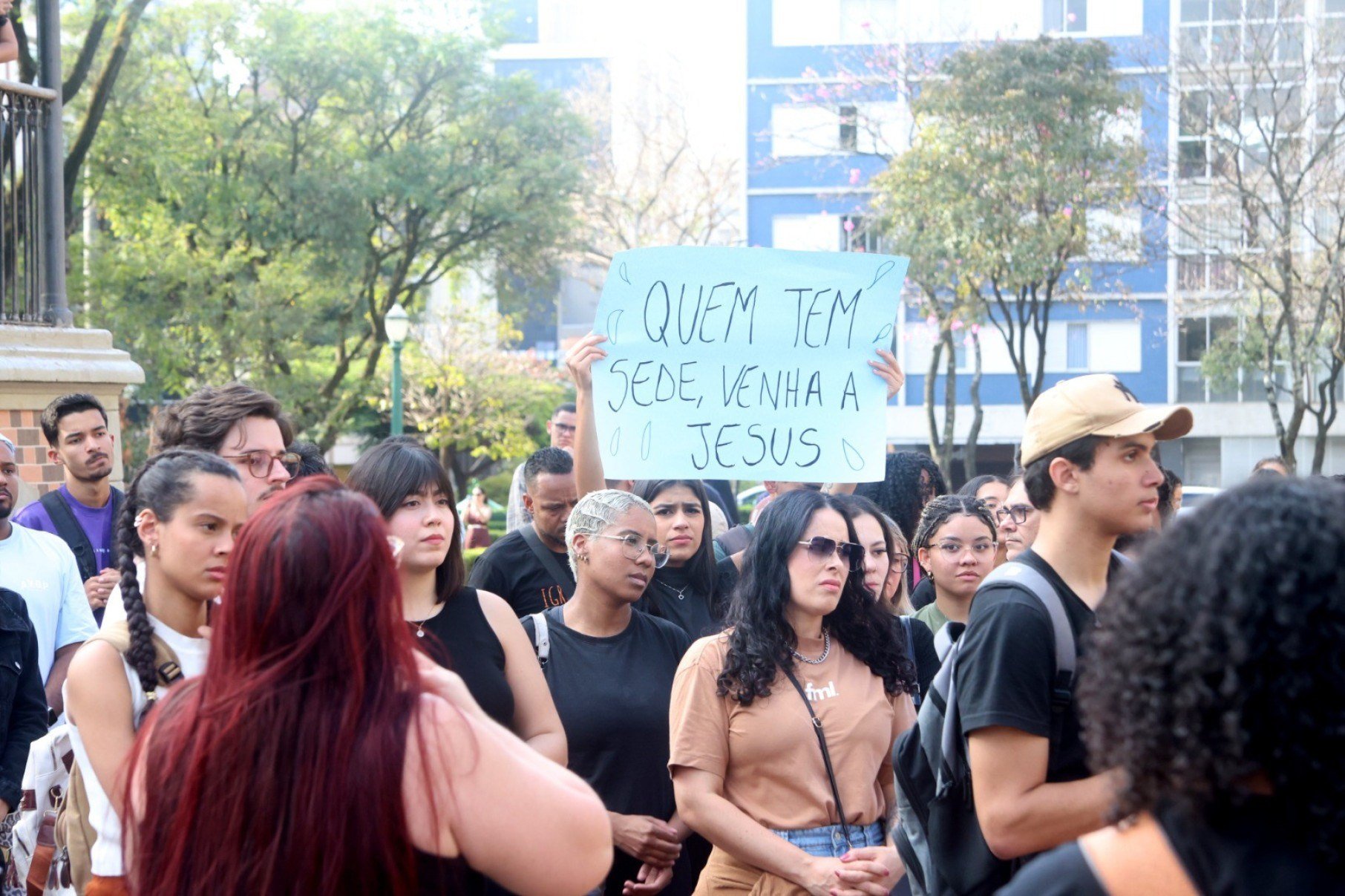 Cerca de 300 jovens cristãos se reuniram na Praça da Liberdade para compartilhar momentos de fé e oração-Marcos Vieira/EM/D.A Press