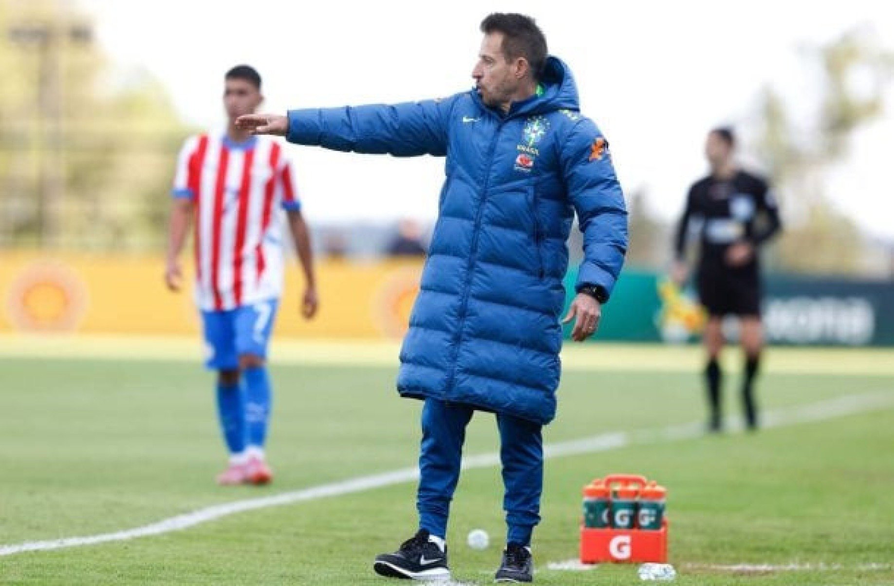 Ramon Menezes aprova desempenho do Brasil contra o Paraguai