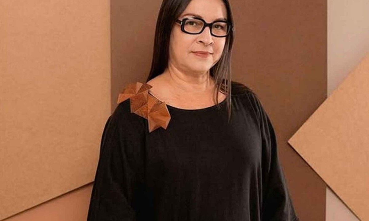 Mary Arantes é a curadora do Salão das Artes do evento De Pão & Queijo – Artes, Sabores e Modos de Fazer - (crédito: Instagram/reprodução) Mary Arantes é a curadora do Salão das Artes do evento De Pão & Queijo – Artes, Sabores e Modos de Fazer - (crédito: Instagram/reprodução)