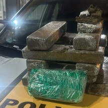 BR-259: PM para motorista suspeito, que tenta fugir e é preso por tráfico - PMRv/Divulgação