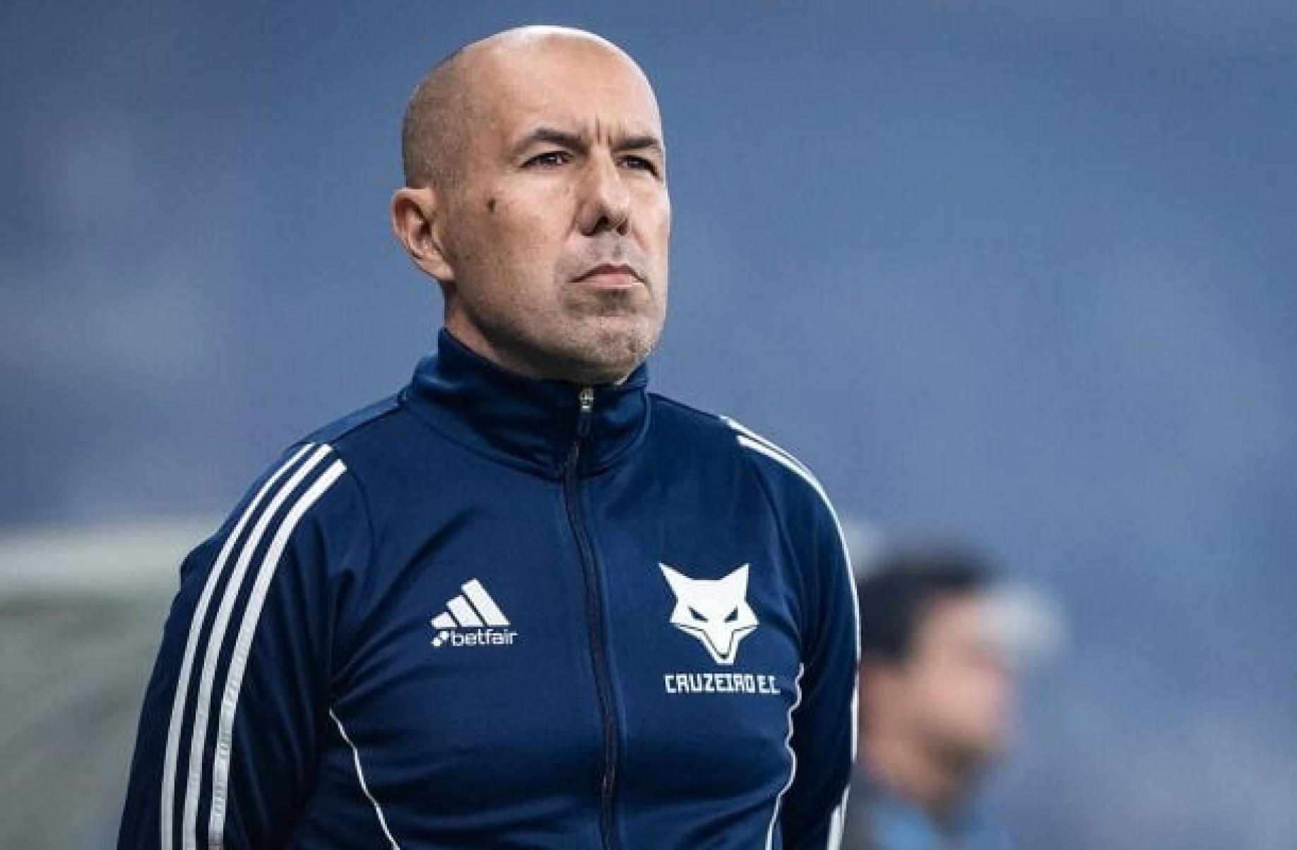 Leo Jardim faz promessa de ‘não treinar outro clube no Brasil’ à torcida do Cruzeiro Leo Jardim faz promessa de ‘não treinar outro clube no Brasil’ à torcida do Cruzeiro