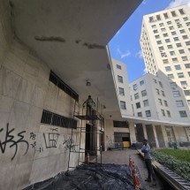 Limpeza de pichações na Praça Fuad Noman começa nesta segunda (11/8) - Leandro Couri / EM / D.A Press