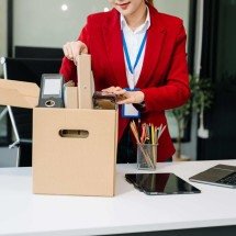 Quase metade dos jovens pensa em trocar de emprego em breve - DINO