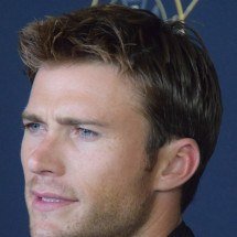 Filho de Clint Eastwood revela que ator,  aos 95 anos, se recupera da morte da namorada de 61 - Mingle Media TV • wikimedia commons 