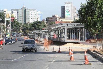 O tráfego principal será desviado para a Praça Cinco, com rotas alternativas pelas avenidas Londres e pelas ruas Alpiara e das Indústrias -  (crédito: Edesio Ferreira/EM/D.A Press)