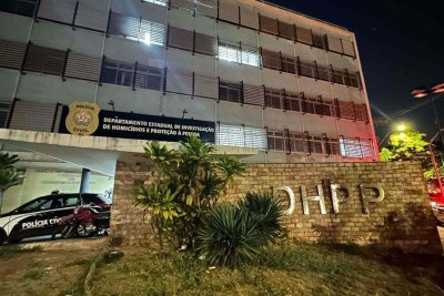 O suspeito do crime também foi levado ao Departamento de Investigação de Homicídios e Proteção a Pessoa (DHPP) -  (crédito: Ramon Lisboa/EMD.A Press)