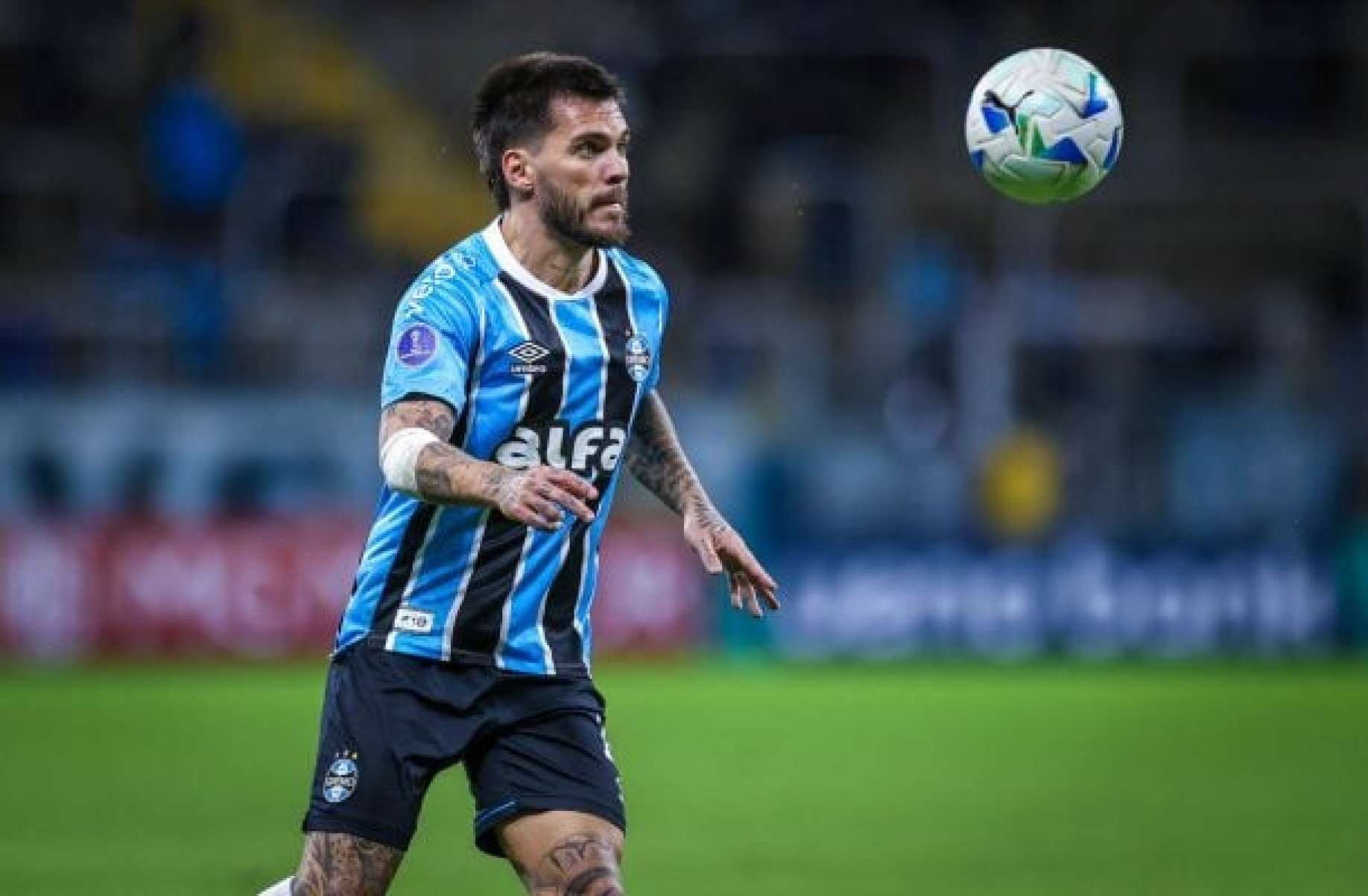 Grêmio encaminha saída de Nathan Pescador