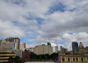 A capital mineira terá o dia será de céu claro a parcialmente nublado com frio nas primeiras horas do dia e à noite, além de tempo seco, à tarde -  (crédito: Leandro Couri)