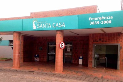 Suspeito de estuprar crianÃ§a autista Ã© intubado apÃ³s ataque da mÃ£e dela -  (crédito: Santa Casa de PatrocÃ?Â­nio/DivulgaÃ?Â§Ã?Â£o)