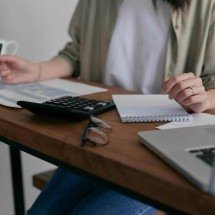 Fim de férias é hora de reorganizar as finanças - DINO
