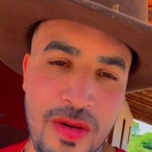 ‘Encantador de idosas’: conheça o influenciador que fatura alto ‘paquerando’ mulheres mais velhas no TikTok - Reprodução/Redes Sociais