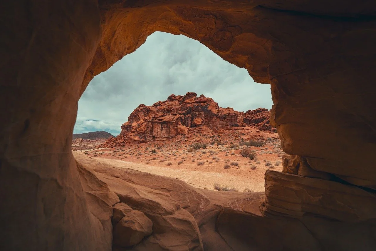 Cavernas espetaculares em diferentes partes mundo afora - Imagem de Roberto Lee Cortes por Pixabay