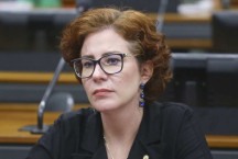 Depoimento adiado: a estrat&#233;gia de Zambelli para tentar permanecer em casa na It&#225;lia