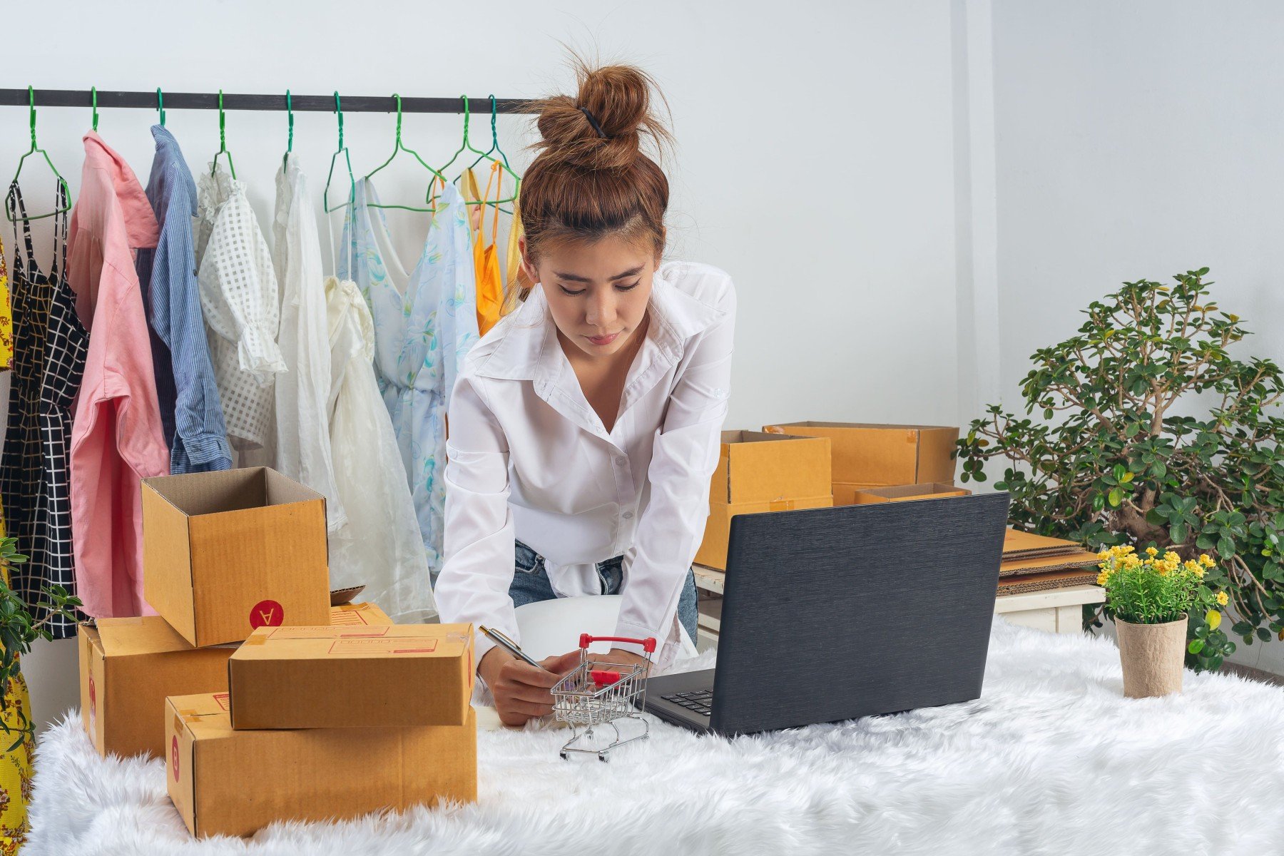 Vendas on-line devem movimentar R$ 224 bi em 2025 - DINO