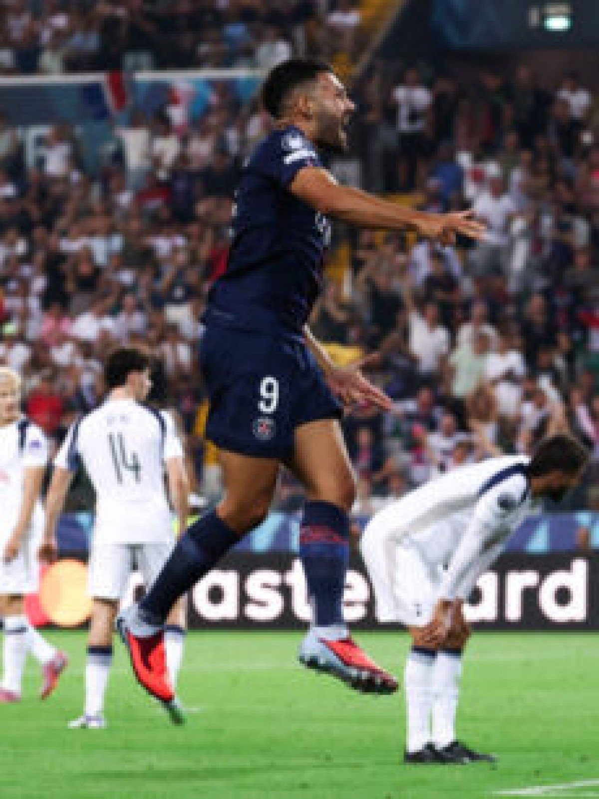 PSG se recupera contra Tottenham e é campeão da Supercopa da Europa nos pênaltis - No Ataque Internacional