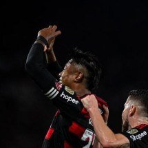 Atuções do Flamengo contra o Internacional: Jorginho detona; Bruno Henrique decide - Divulgação/Conmebol