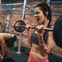 O shape é só um detalhe! Você deveria malhar para diminuir o risco de vida - Freepik